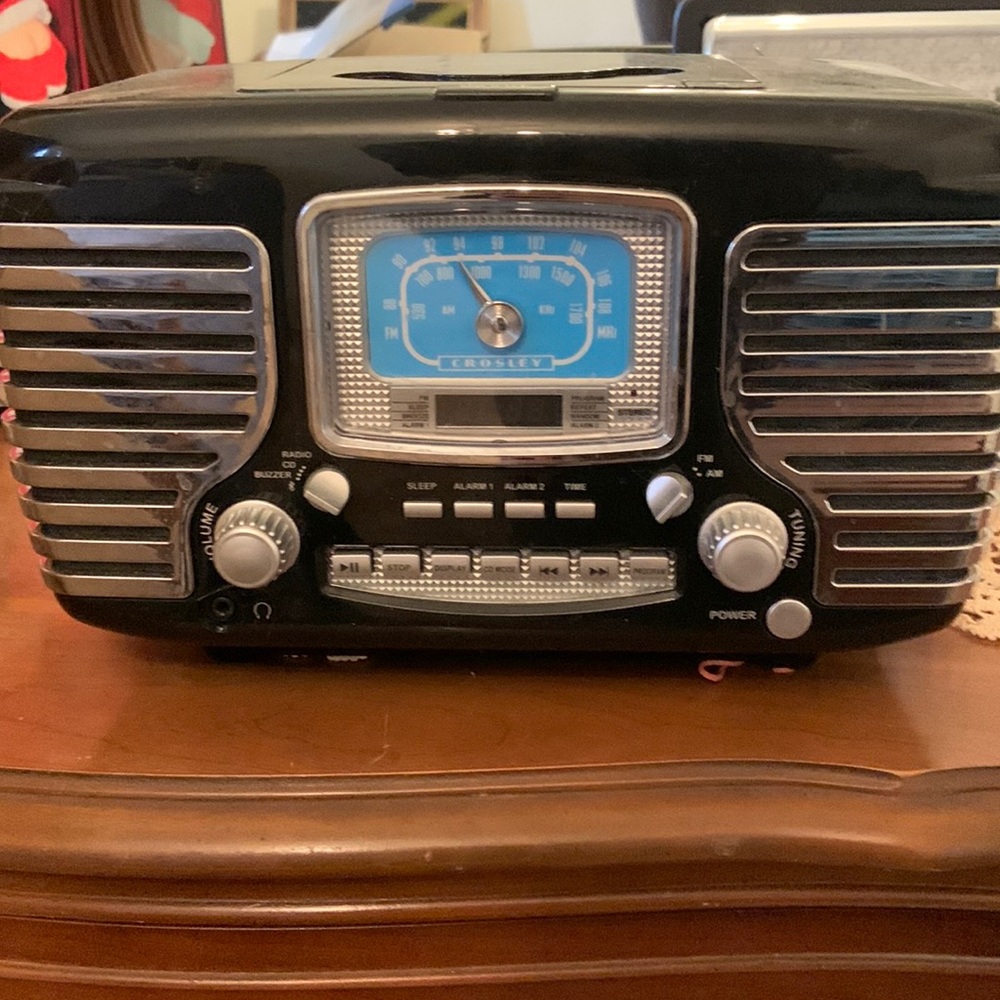 Compact disc original audio radio.